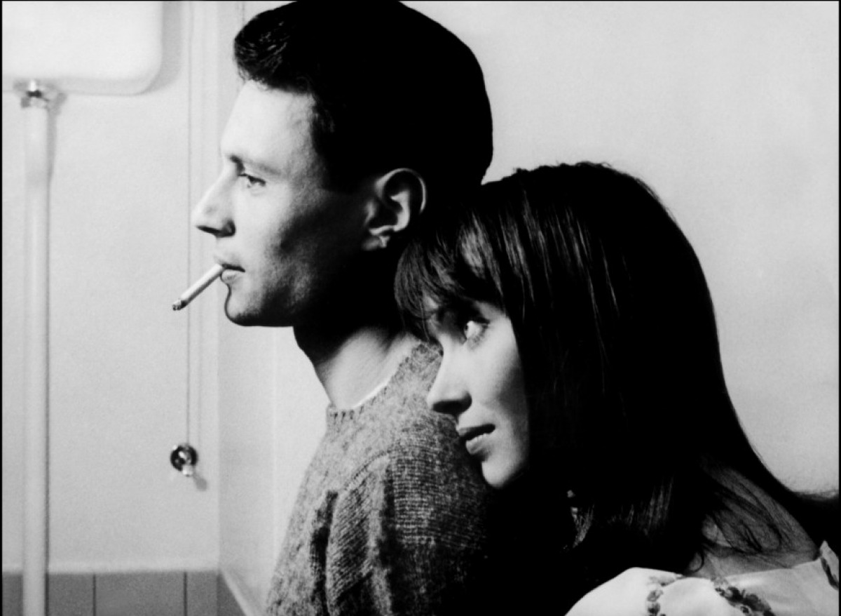 http://1.bp.blogspot.com/_HWfuMo7i2pA/TGsAjE3n1NI/AAAAAAAABt0/a3zCZJmnFeQ/s1600/DCEA-CICLO+DE+CINE+GODARD-+EL+SOLDADITO+(1).jpg