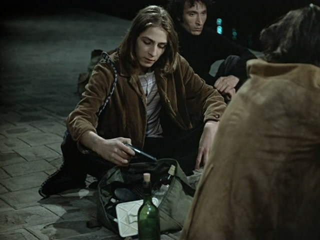 Le+Diable+Probablement+%28The+Devil+Probably%29-1977-Robert+Bresson.avi_snapshot_00.40.42_%5B2011.04.14_23.58.54%5D