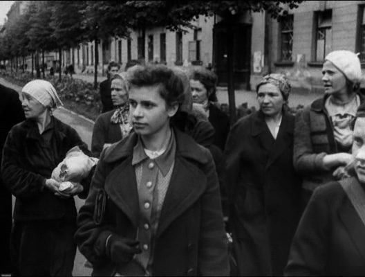 CRÍTICAS BREVES (80) / MES FICUNAM (09): POSTALES DEL SIGLO XX