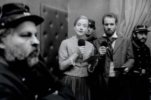 LA CRISIS DE LOS MEDIOS