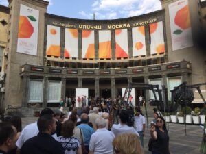 14 GOLDEN APRICOT: YEREVAN FILM FESTIVAL: EN LA TIERRA DE PELESHYAN