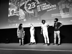 MOSTRA DE CINEMA DE TIRADENTES 2020 (04): LA MÚSICA DEL CEREBRO