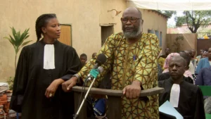 CRÍTICAS BREVES (197): BAMAKO