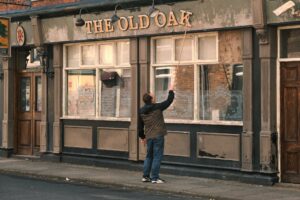 EL VIEJO ROBLE / THE OLD OAK