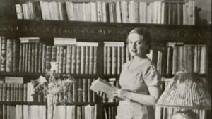 VOLVER A MARÍA LUZ MORALES
